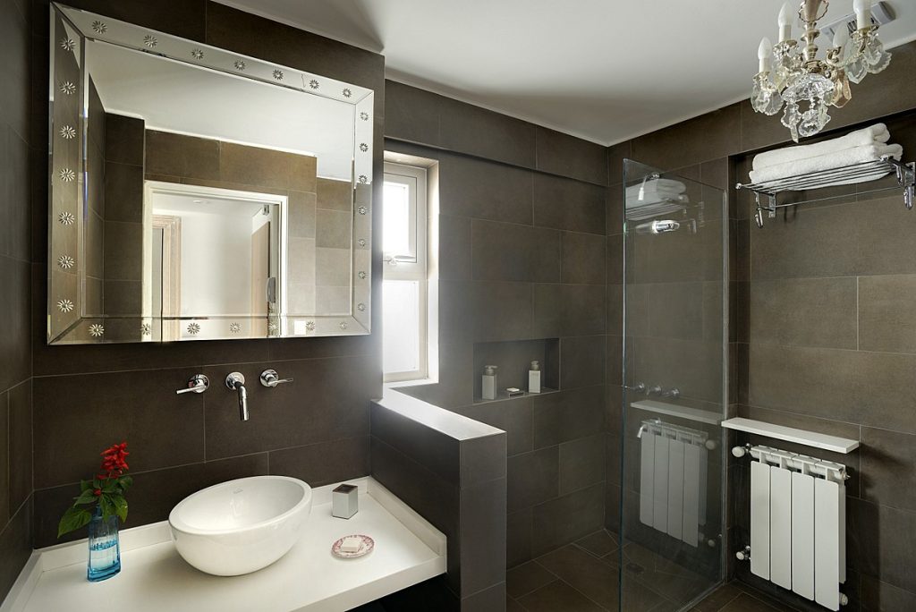Suite 5A